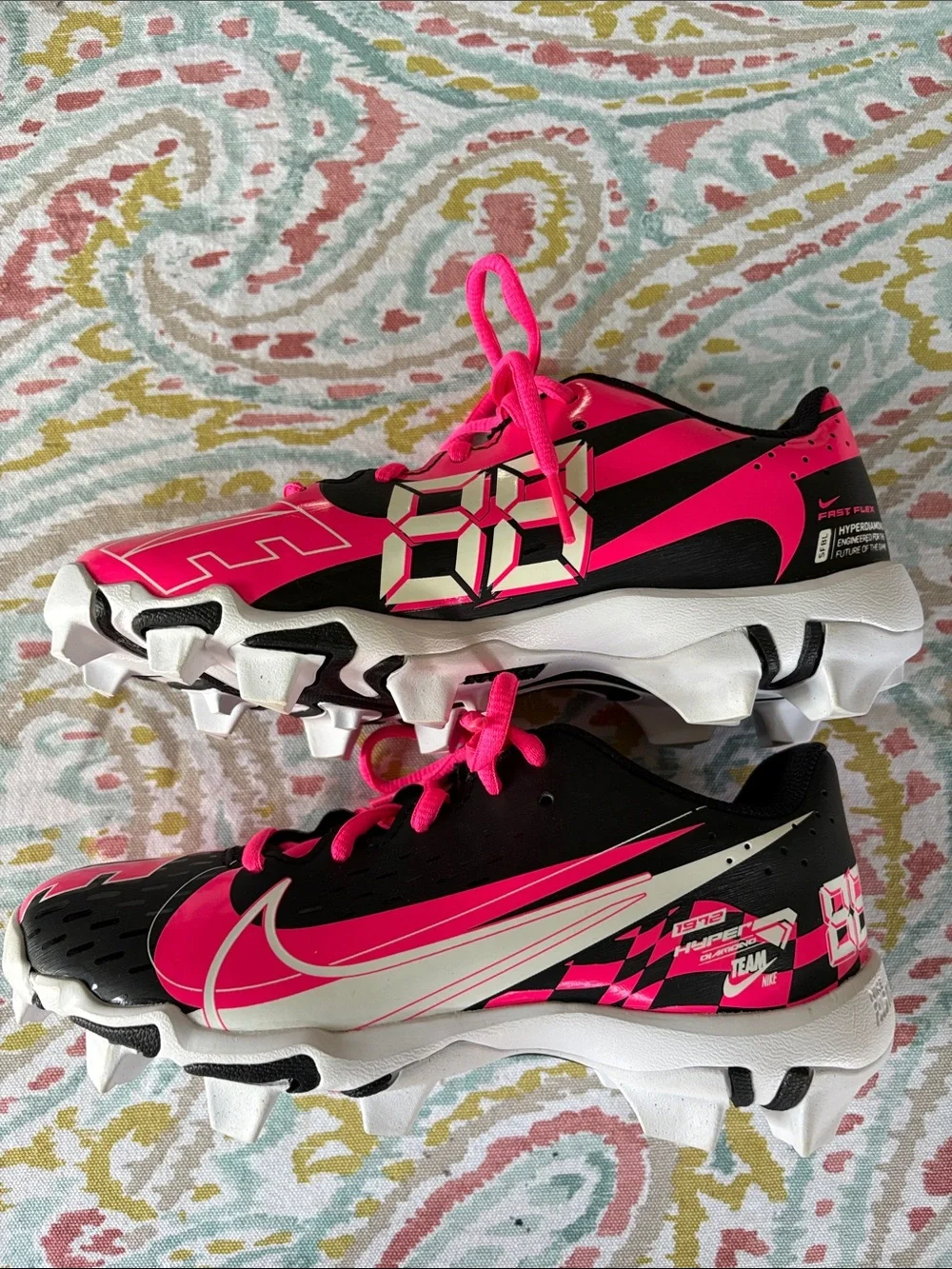Nike Hyperdiamond 4 Keystone GG kids Black & Hot Pink Athletic Cleats size 3